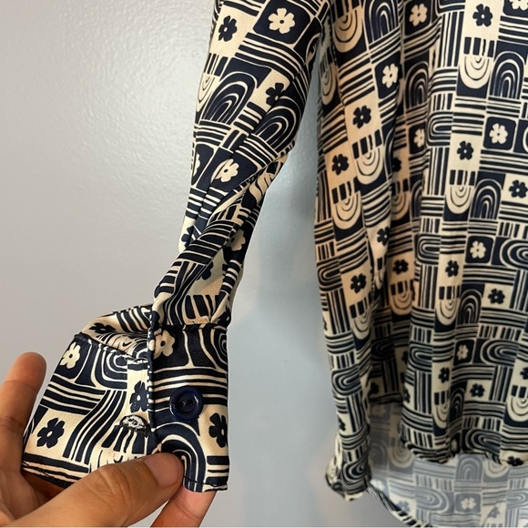 Skatie | Phoenix Button Down Satin Collared Shirt Swimsuit Cover up in Kilauea - Picture 3 of 10